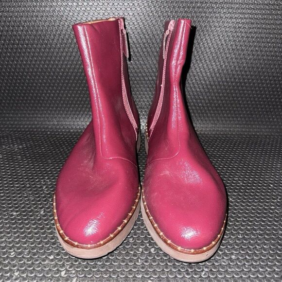 FitFlop Mari Safferano Ankle Zip-Up Burgundy Studded Booties Women’s Size 10 - Picture 2 of 8